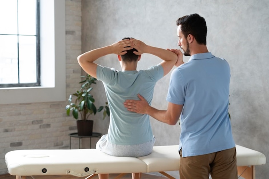 Chiropractors Help with Hip Pain